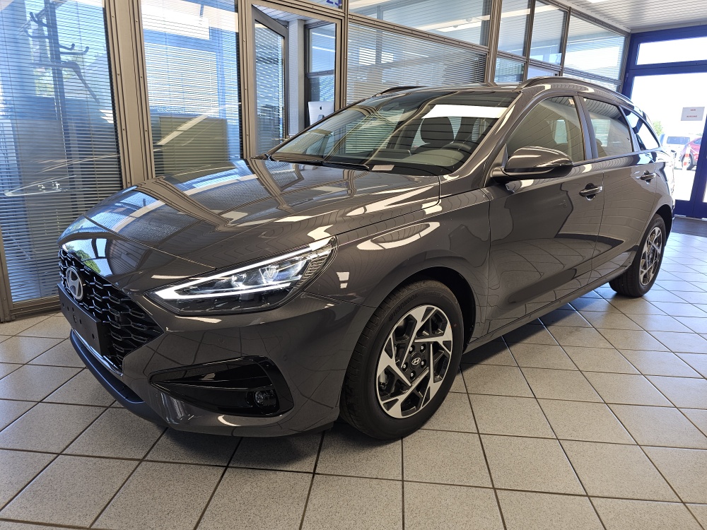 Hyundai i30 Kombi  für nur 24.400,- € bei Hoffmann Automobile in Wolfsburg kaufen und sofort mitnehmen