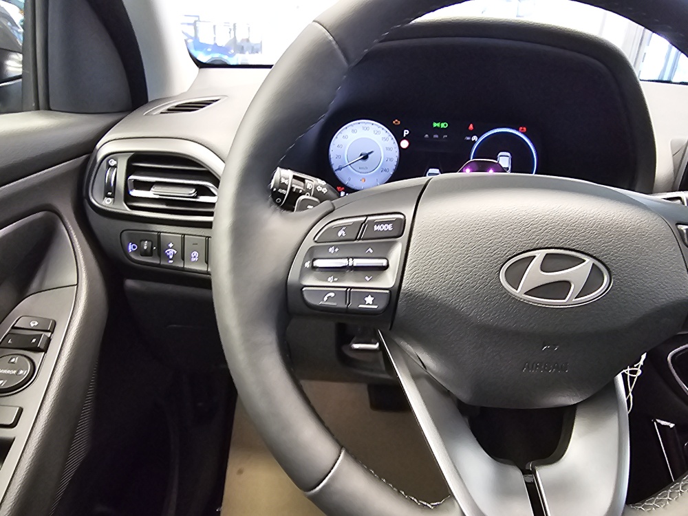 Hyundai i30 Kombi bei Hoffmann Automobile in Wolfsburg kaufen und sofort mitnehmen - Bild 18