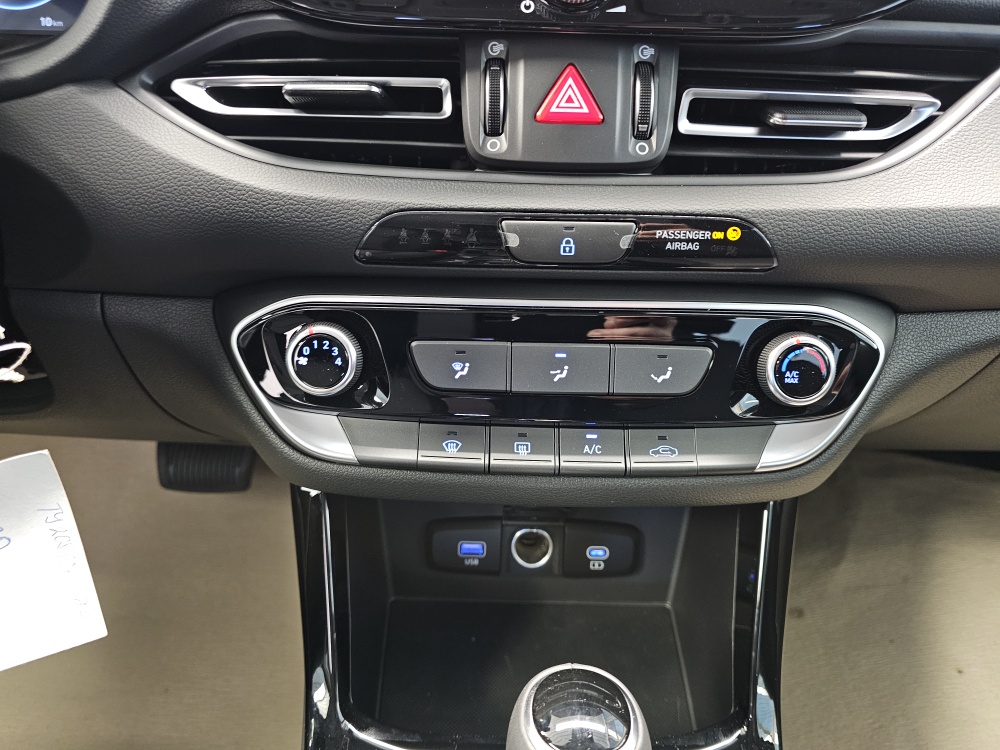 Hyundai i30 Kombi bei Hoffmann Automobile in Wolfsburg kaufen und sofort mitnehmen - Bild 9