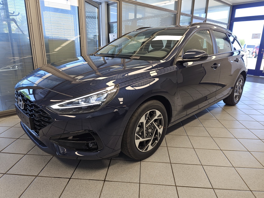Hyundai i30 Kombi  für nur 24.350,- € bei Hoffmann Automobile in Wolfsburg kaufen und sofort mitnehmen