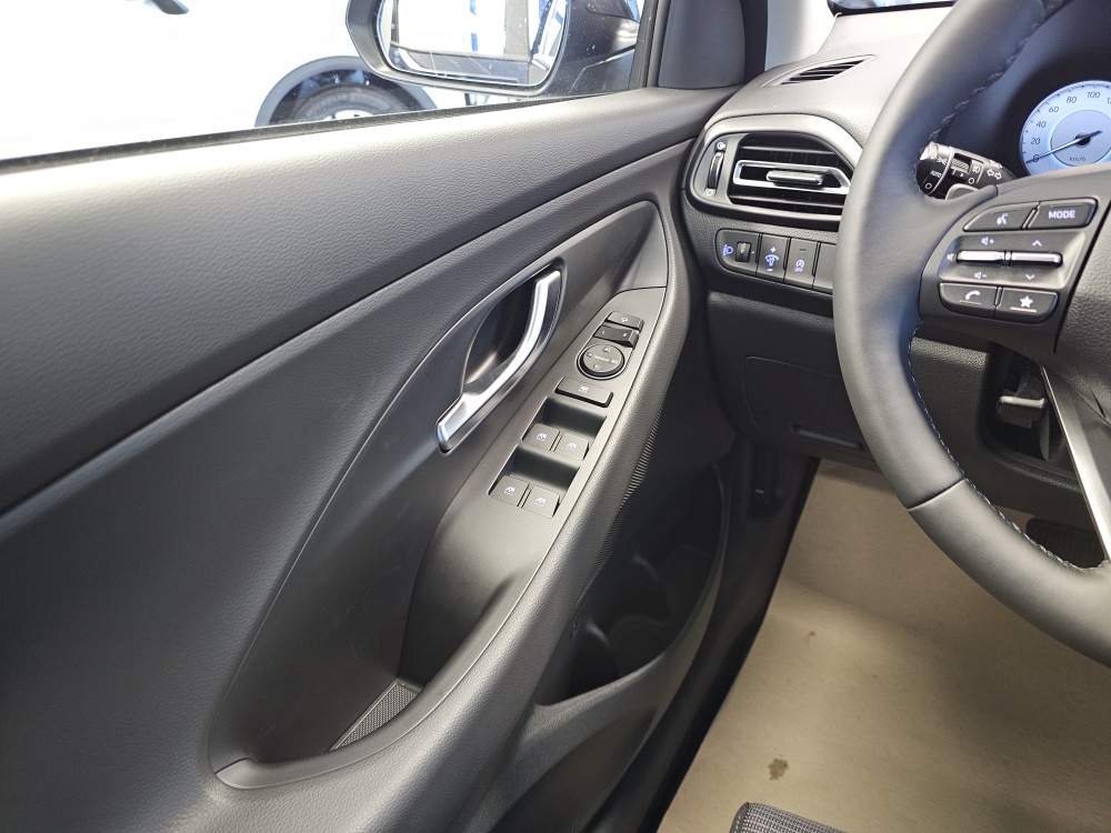 Hyundai i30 Kombi bei Hoffmann Automobile in Wolfsburg kaufen und sofort mitnehmen - Bild 16