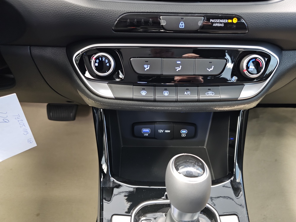 Hyundai i30 Kombi bei Hoffmann Automobile in Wolfsburg kaufen und sofort mitnehmen - Bild 8