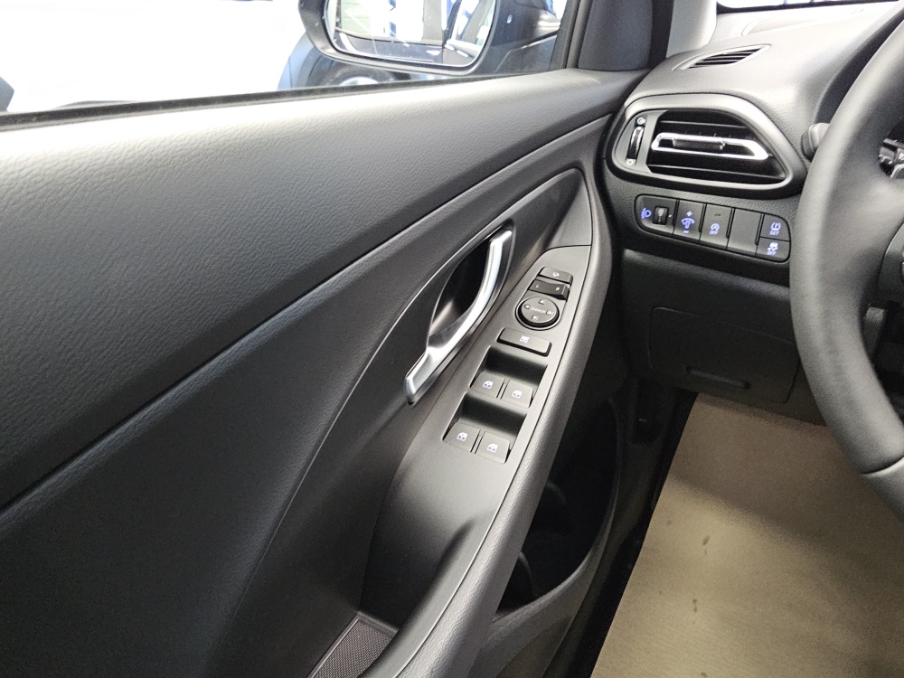 Hyundai i30 Kombi bei Hoffmann Automobile in Wolfsburg kaufen und sofort mitnehmen - Bild 16