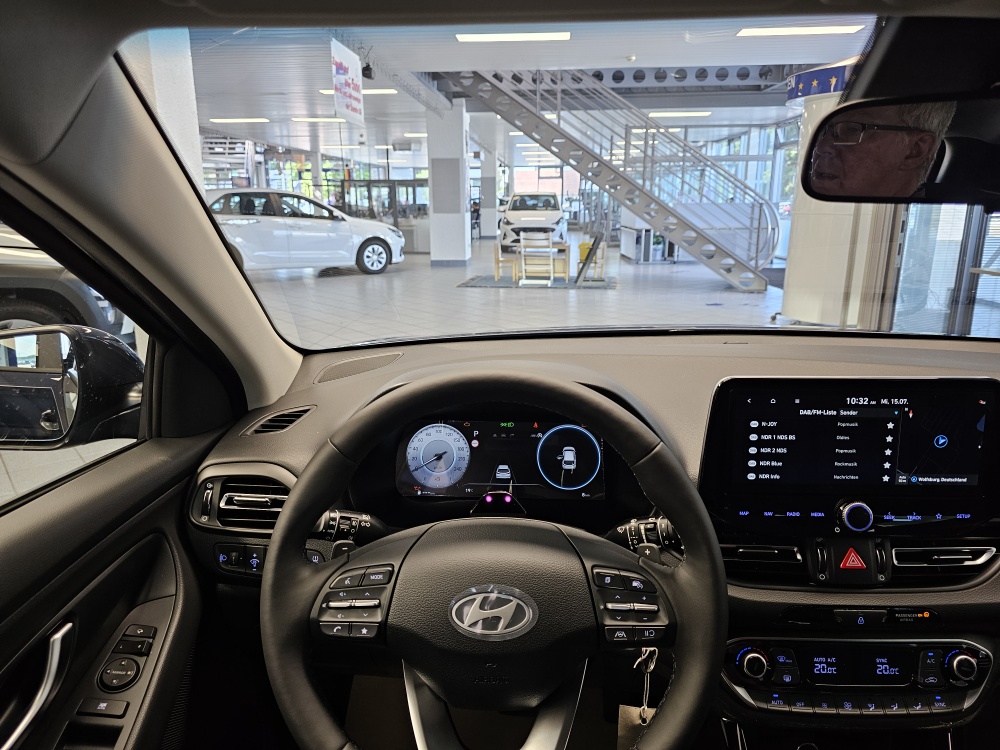 Hyundai i30 Kombi bei Hoffmann Automobile in Wolfsburg kaufen und sofort mitnehmen - Bild 17