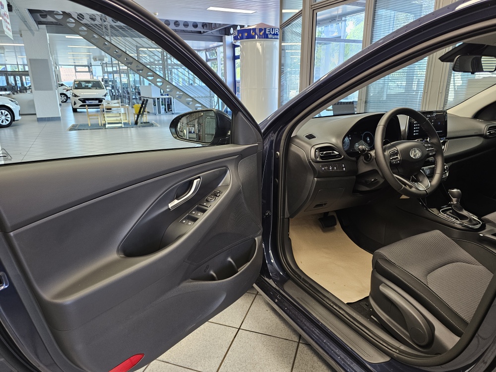 Hyundai i30 Kombi bei Hoffmann Automobile in Wolfsburg kaufen und sofort mitnehmen - Bild 21