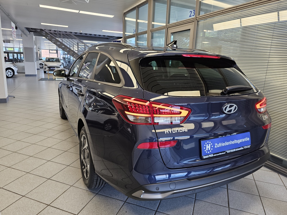 Hyundai i30 Kombi bei Hoffmann Automobile in Wolfsburg kaufen und sofort mitnehmen - Bild 3