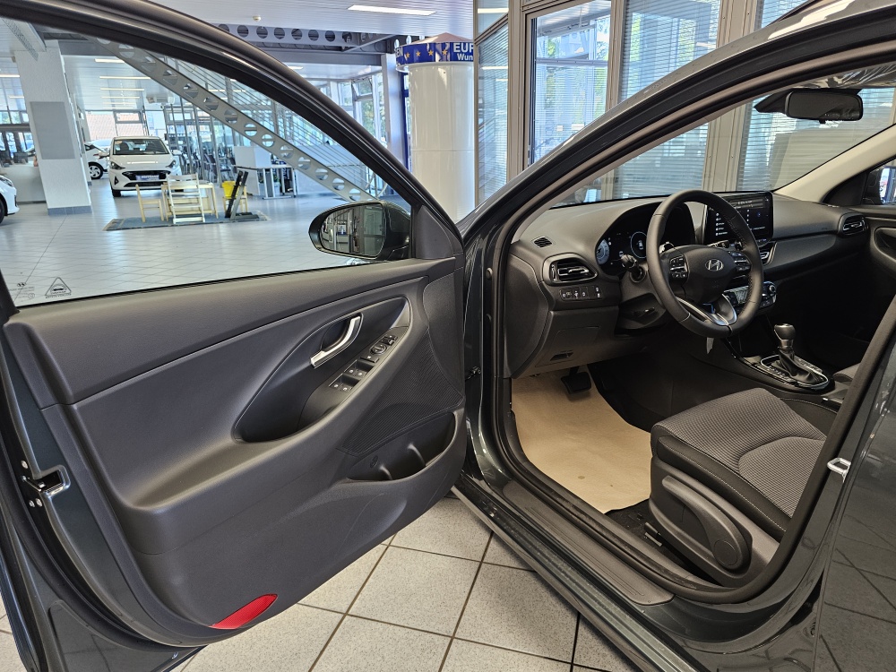 Hyundai i30 Kombi bei Hoffmann Automobile in Wolfsburg kaufen und sofort mitnehmen - Bild 21