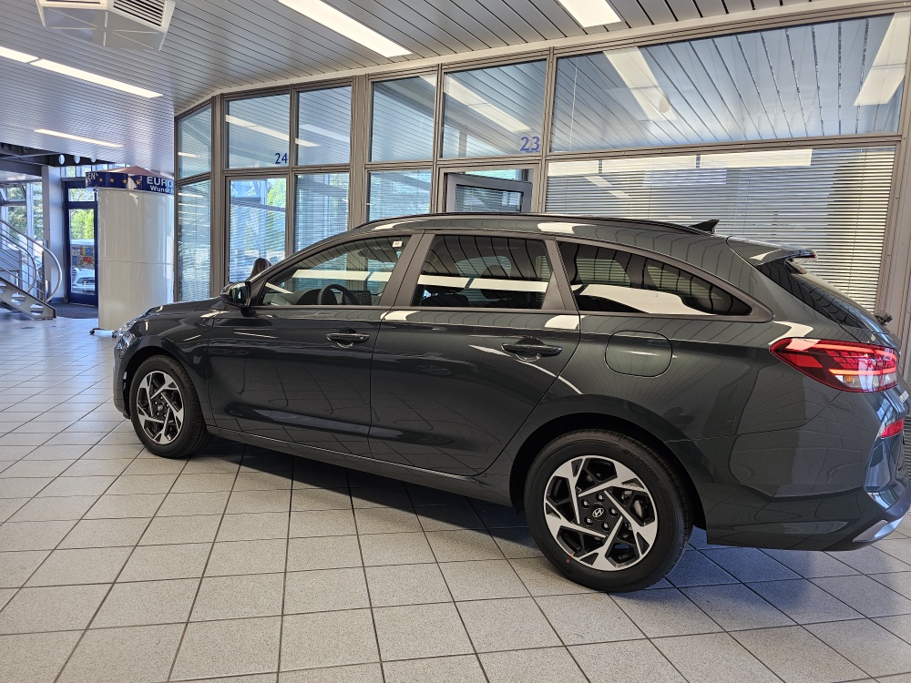 Hyundai i30 Kombi bei Hoffmann Automobile in Wolfsburg kaufen und sofort mitnehmen - Bild 22