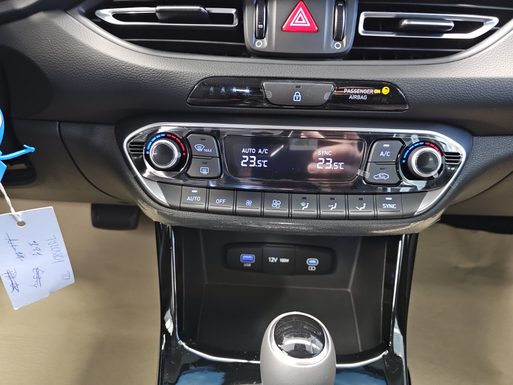 Hyundai i30 Kombi bei Hoffmann Automobile in Wolfsburg kaufen und sofort mitnehmen - Bild 8