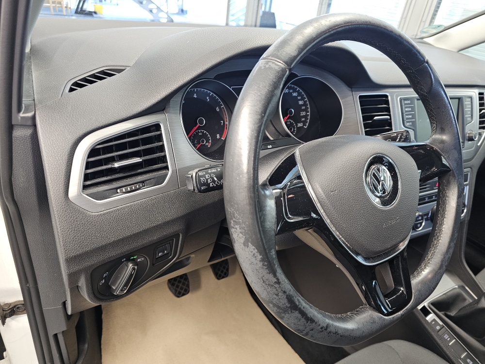 VW Golf Sportsvan bei Hoffmann Automobile in Wolfsburg kaufen und sofort mitnehmen - Bild 14