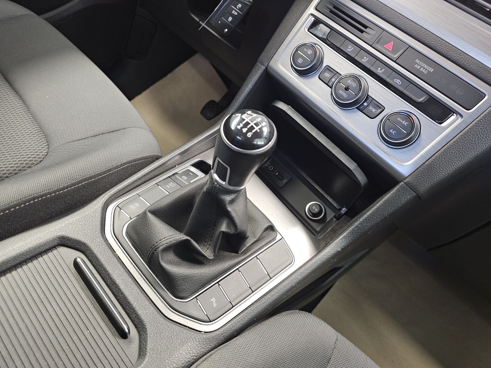 VW Golf Sportsvan bei Hoffmann Automobile in Wolfsburg kaufen und sofort mitnehmen - Bild 6