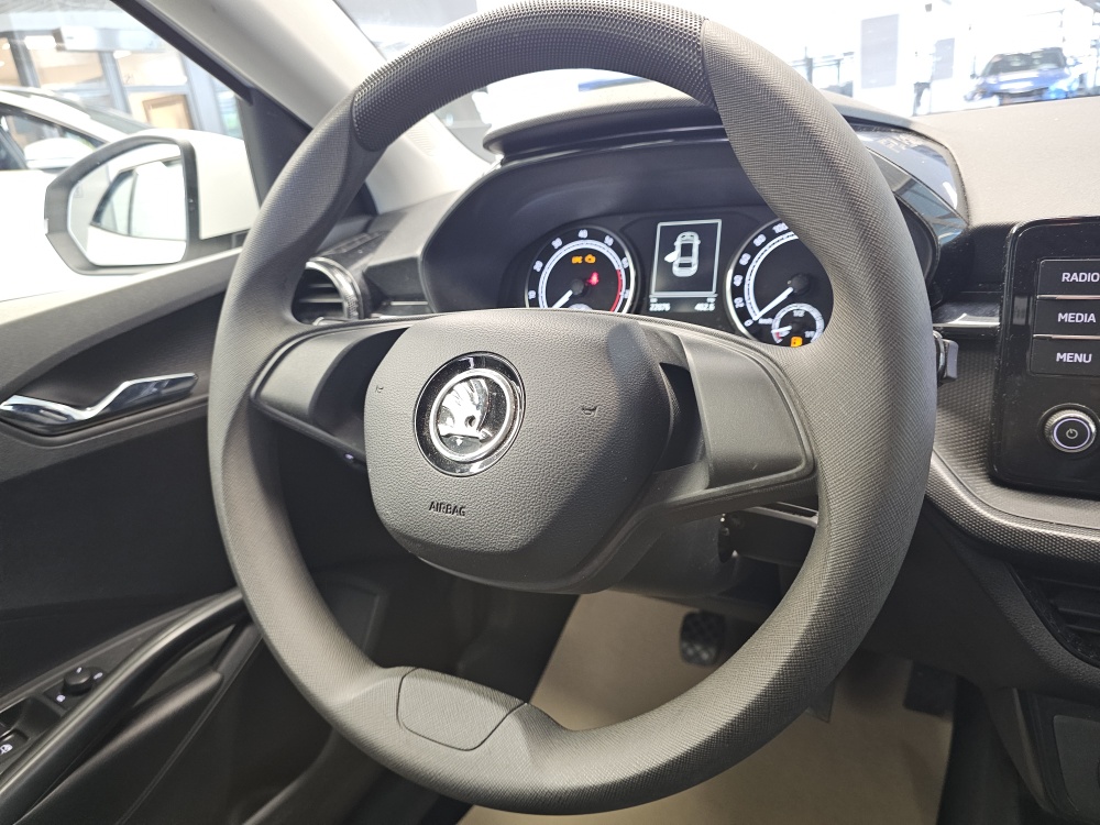 Skoda Fabia bei Hoffmann Automobile in Wolfsburg kaufen und sofort mitnehmen - Bild 15