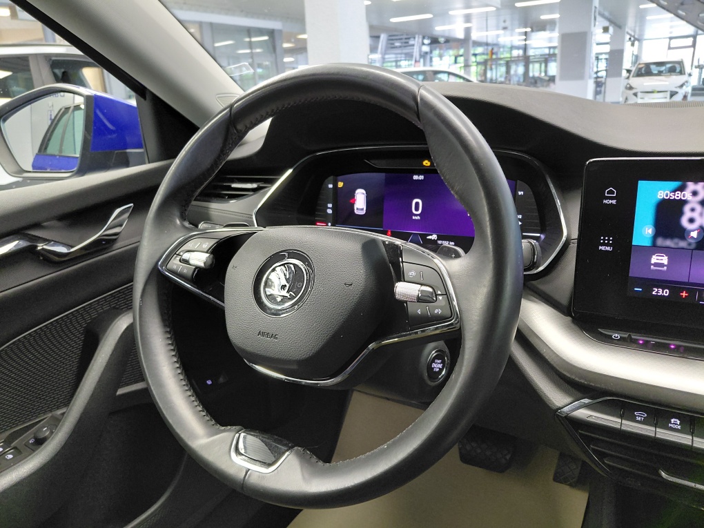 Skoda Octavia Combi bei Hoffmann Automobile in Wolfsburg kaufen und sofort mitnehmen - Bild 16