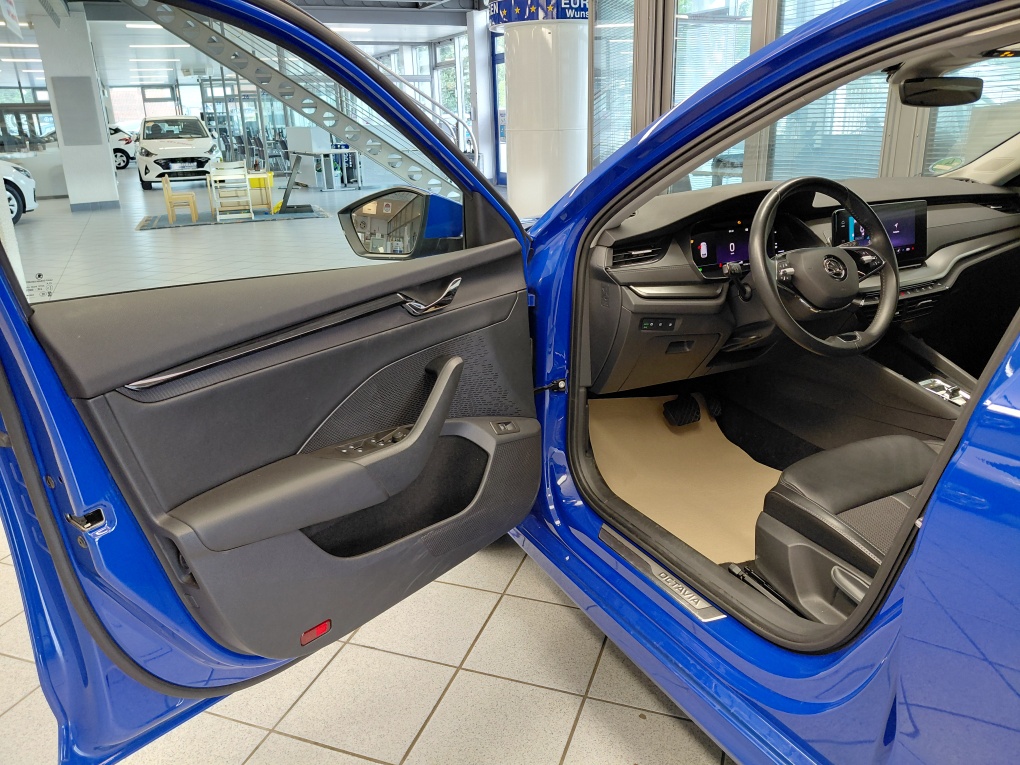 Skoda Octavia Combi bei Hoffmann Automobile in Wolfsburg kaufen und sofort mitnehmen - Bild 24