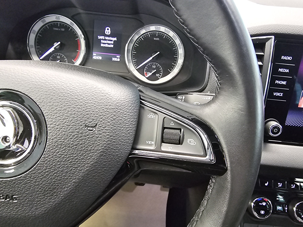 Skoda Karoq bei Hoffmann Automobile in Wolfsburg kaufen und sofort mitnehmen - Bild 19