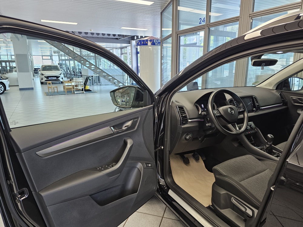 Skoda Karoq bei Hoffmann Automobile in Wolfsburg kaufen und sofort mitnehmen - Bild 25