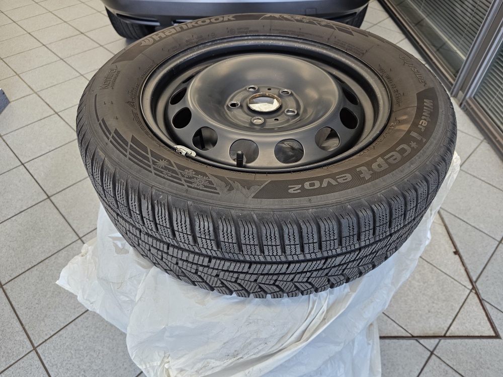 Skoda Karoq bei Hoffmann Automobile in Wolfsburg kaufen und sofort mitnehmen - Bild 5