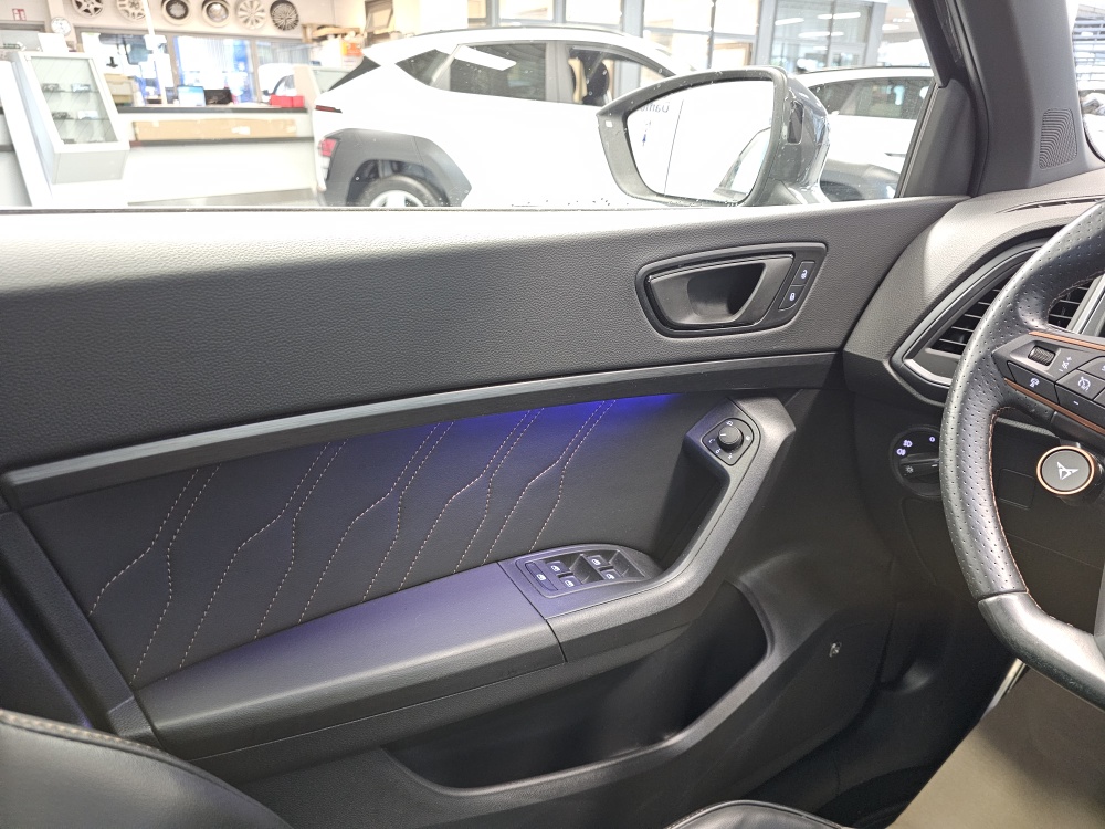 Cupra Ateca bei Hoffmann Automobile in Wolfsburg kaufen und sofort mitnehmen - Bild 24