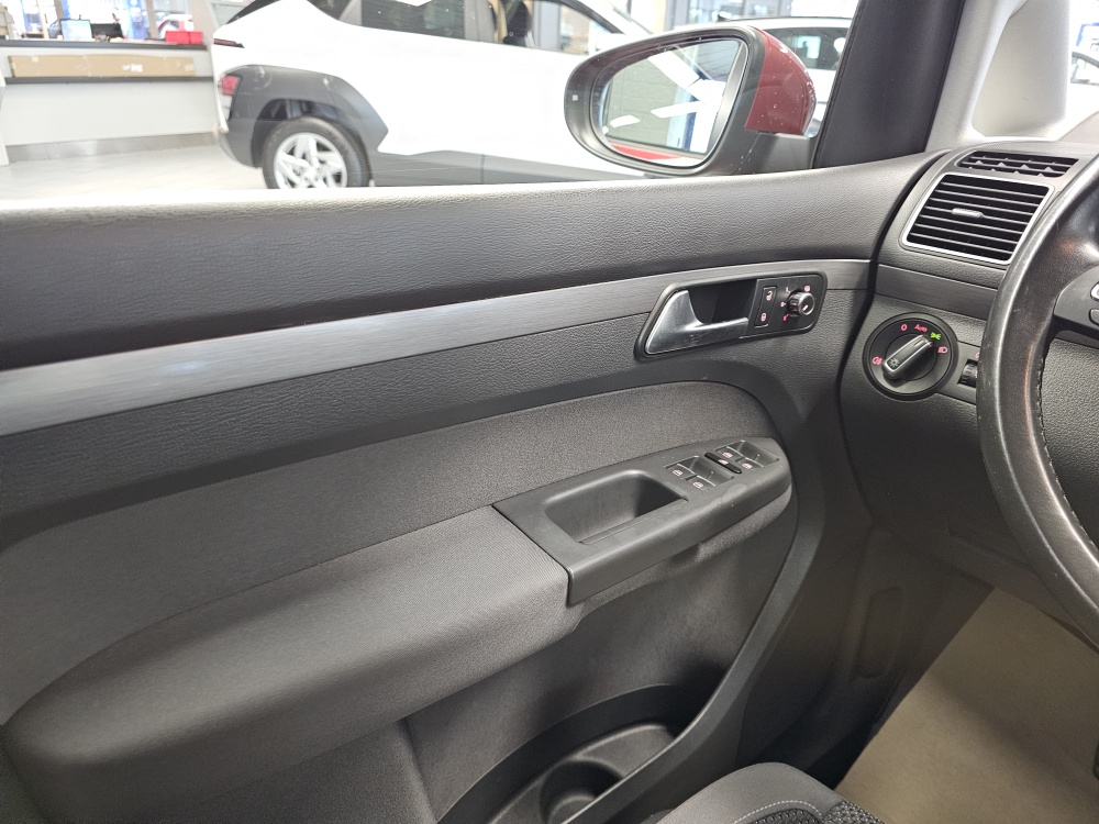 VW Touran bei Hoffmann Automobile in Wolfsburg kaufen und sofort mitnehmen - Bild 10