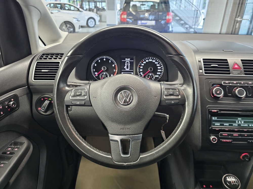 VW Touran bei Hoffmann Automobile in Wolfsburg kaufen und sofort mitnehmen - Bild 11