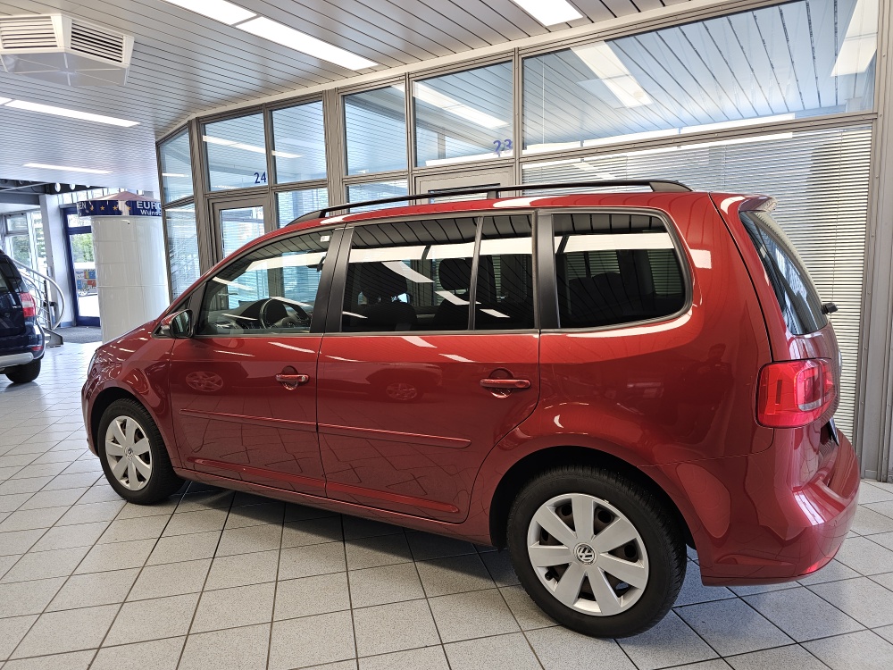 VW Touran bei Hoffmann Automobile in Wolfsburg kaufen und sofort mitnehmen - Bild 15