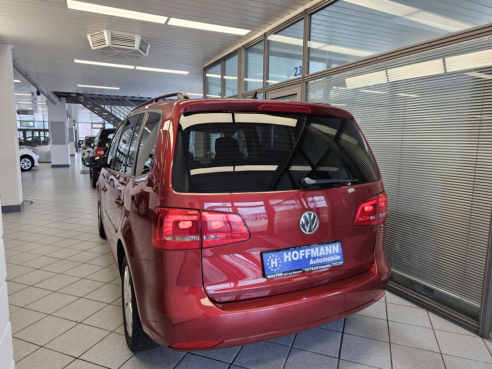 VW Touran bei Hoffmann Automobile in Wolfsburg kaufen und sofort mitnehmen - Bild 3