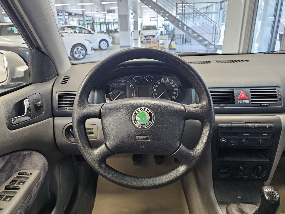 Skoda Octavia Combi bei Hoffmann Automobile in Wolfsburg kaufen und sofort mitnehmen - Bild 10