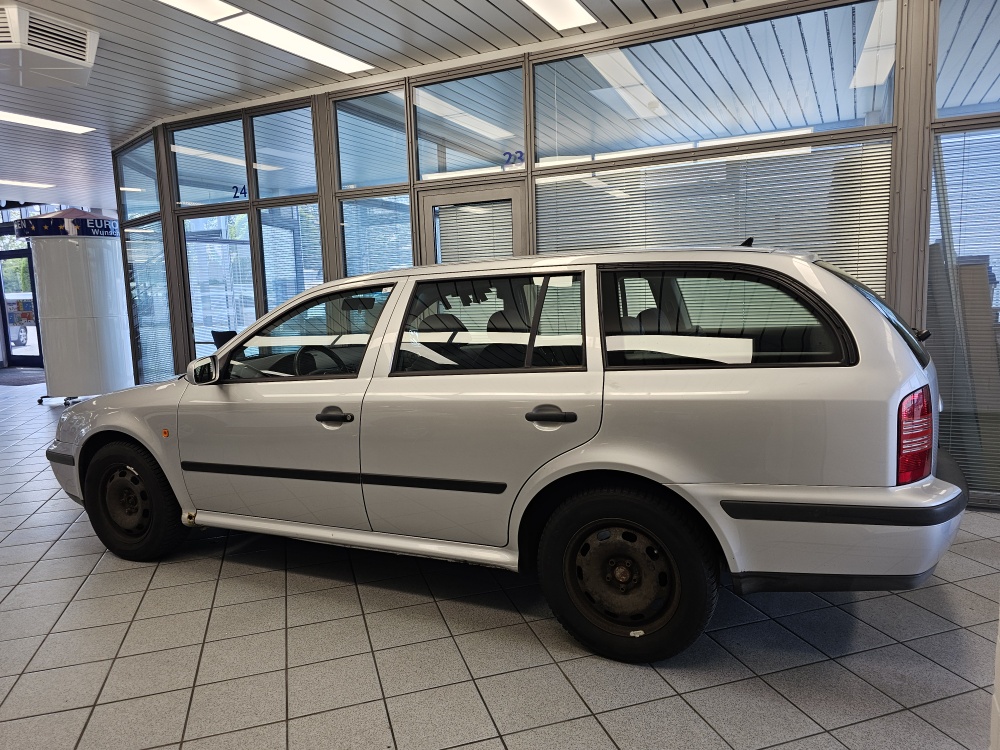 Skoda Octavia Combi bei Hoffmann Automobile in Wolfsburg kaufen und sofort mitnehmen - Bild 14