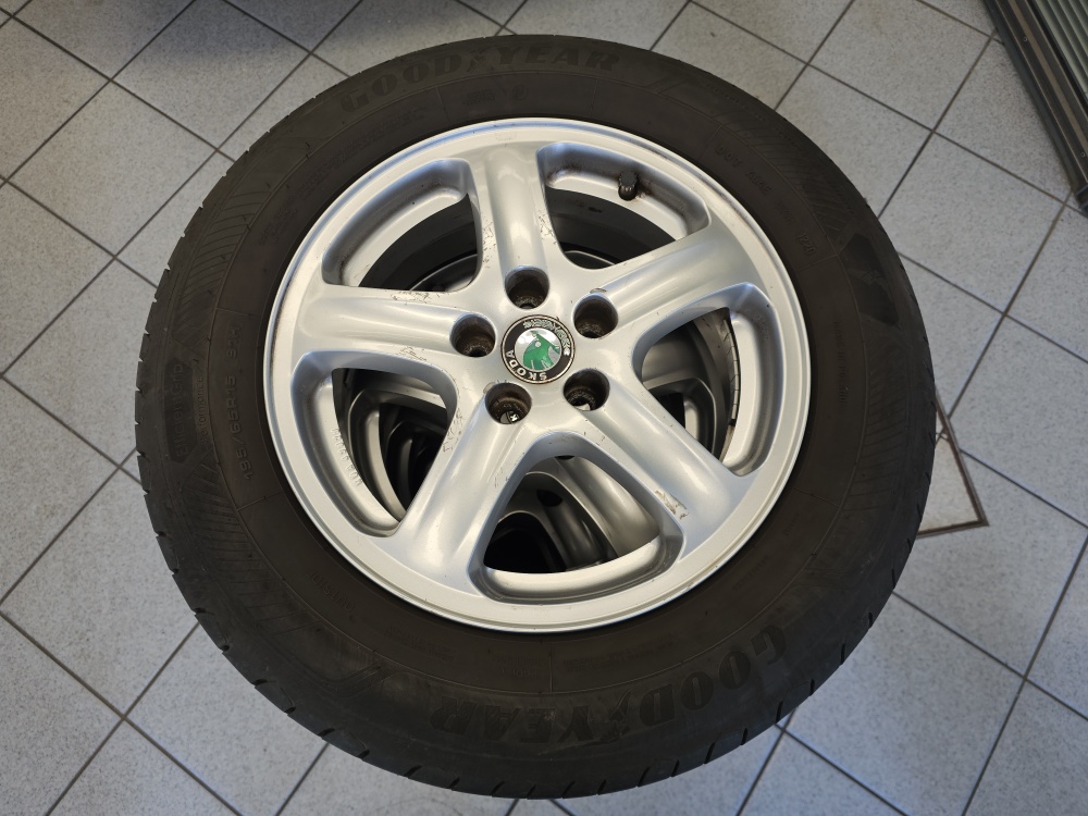 Skoda Octavia Combi bei Hoffmann Automobile in Wolfsburg kaufen und sofort mitnehmen - Bild 5