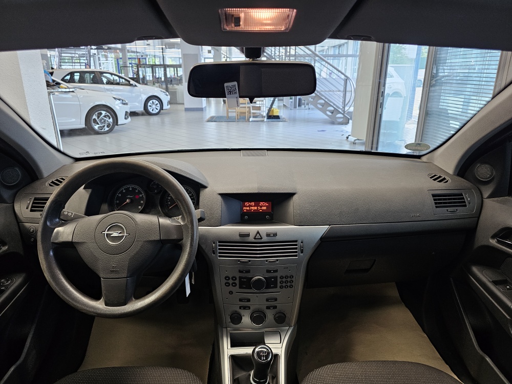 Opel Astra Caravan bei Hoffmann Automobile in Wolfsburg kaufen und sofort mitnehmen - Bild 5