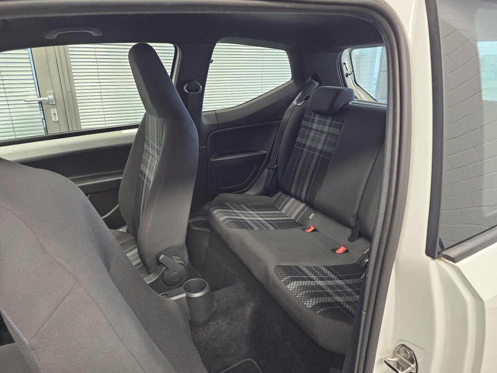 VW up! bei Hoffmann Automobile in Wolfsburg kaufen und sofort mitnehmen - Bild 4