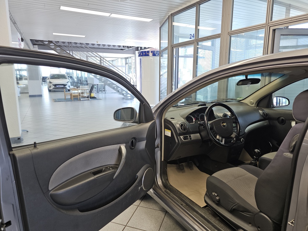 Chevrolet Aveo bei Hoffmann Automobile in Wolfsburg kaufen und sofort mitnehmen - Bild 9