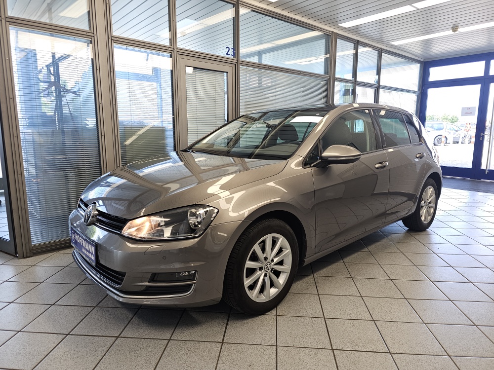 VW Golf bei Hoffmann Automobile in Wolfsburg kaufen und sofort mitnehmen - Bild 1