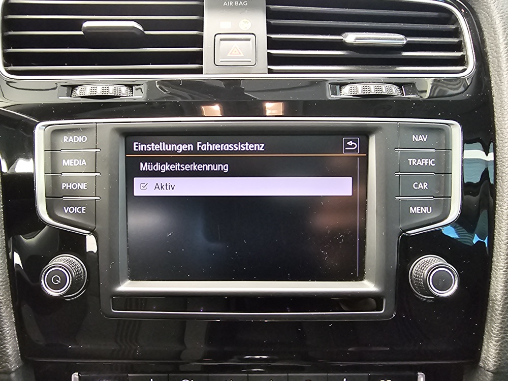 VW Golf bei Hoffmann Automobile in Wolfsburg kaufen und sofort mitnehmen - Bild 10