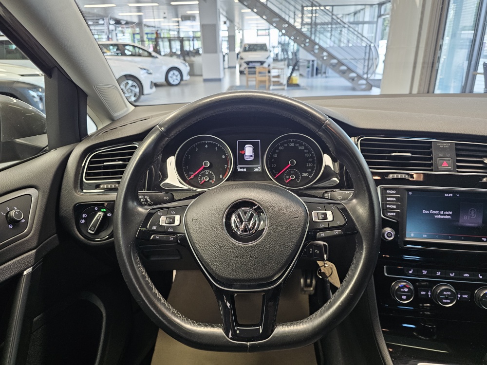 VW Golf bei Hoffmann Automobile in Wolfsburg kaufen und sofort mitnehmen - Bild 18