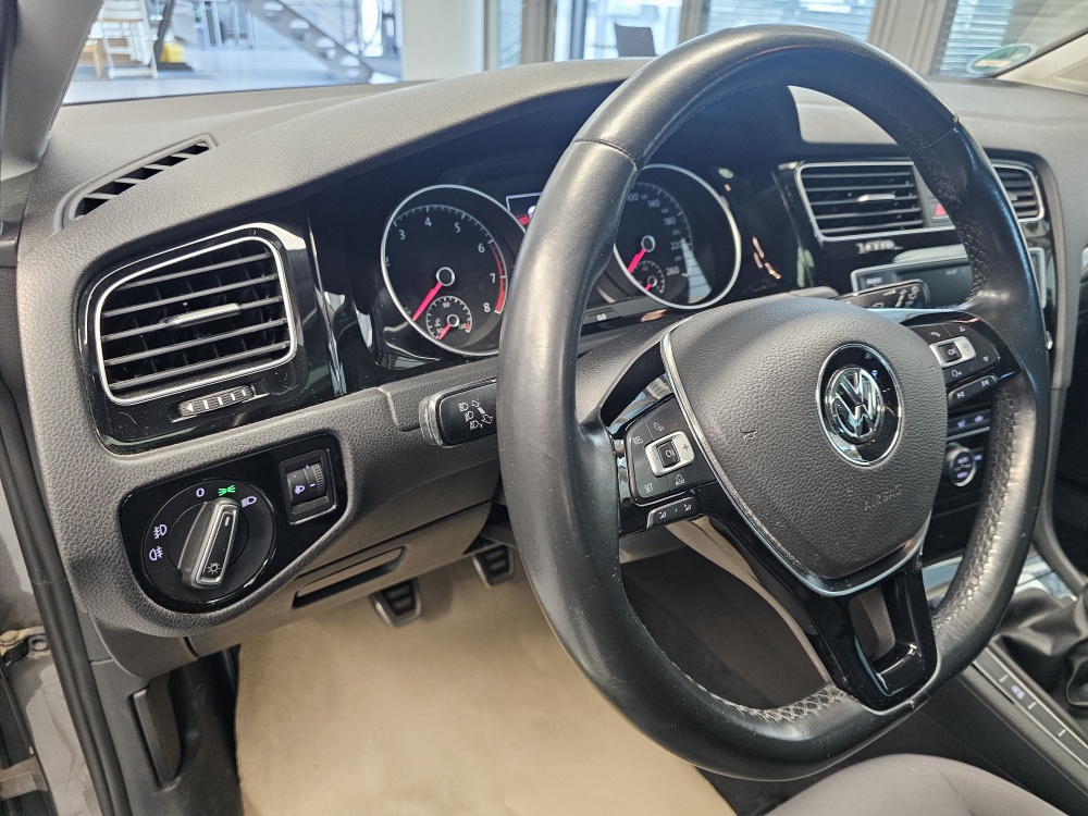 VW Golf bei Hoffmann Automobile in Wolfsburg kaufen und sofort mitnehmen - Bild 19