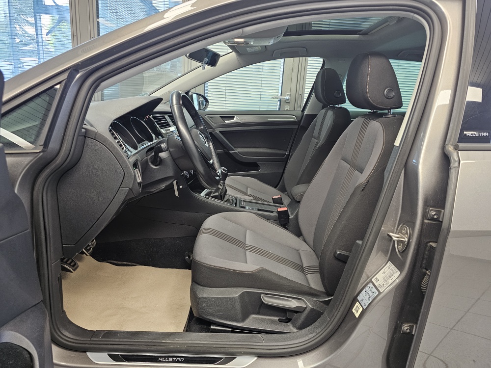 VW Golf bei Hoffmann Automobile in Wolfsburg kaufen und sofort mitnehmen - Bild 20
