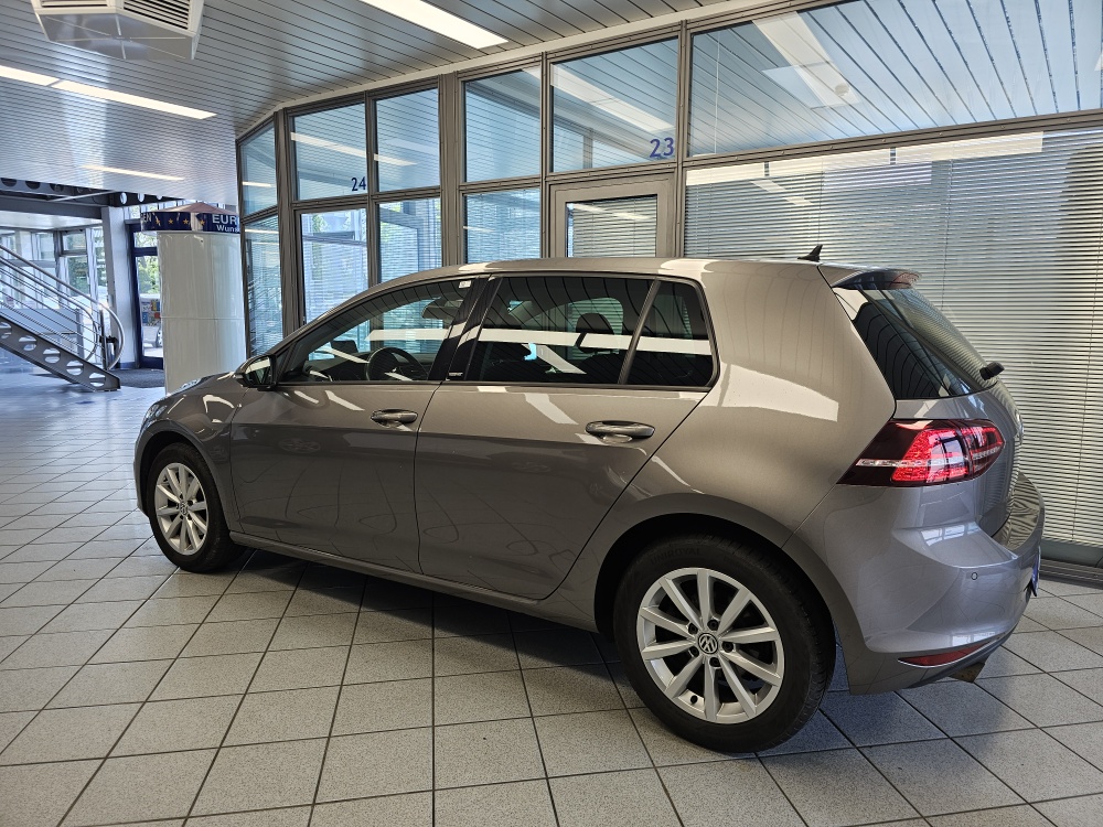 VW Golf bei Hoffmann Automobile in Wolfsburg kaufen und sofort mitnehmen - Bild 22