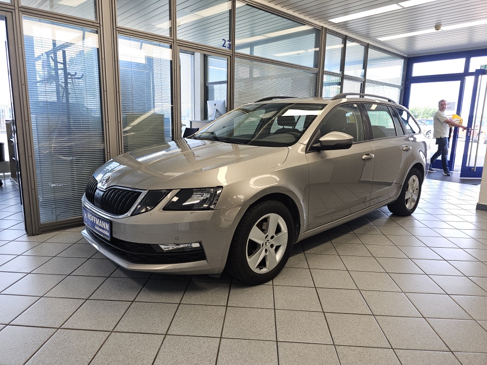Skoda Octavia Combi bei Hoffmann Automobile in Wolfsburg kaufen und sofort mitnehmen - Bild 1