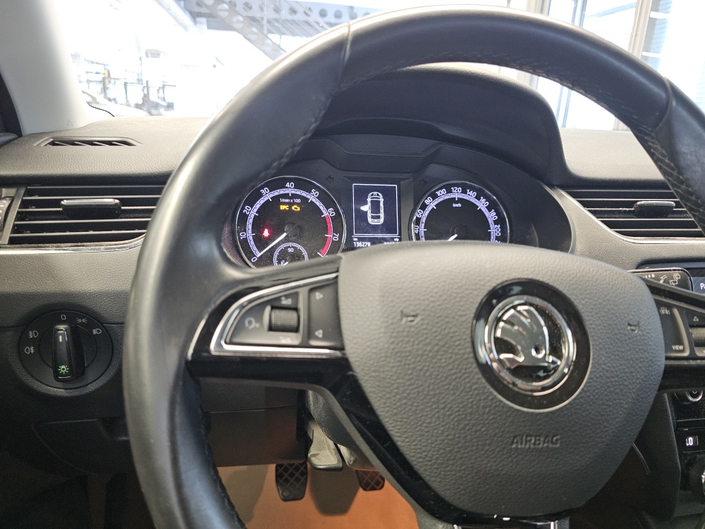 Skoda Octavia Combi bei Hoffmann Automobile in Wolfsburg kaufen und sofort mitnehmen - Bild 13