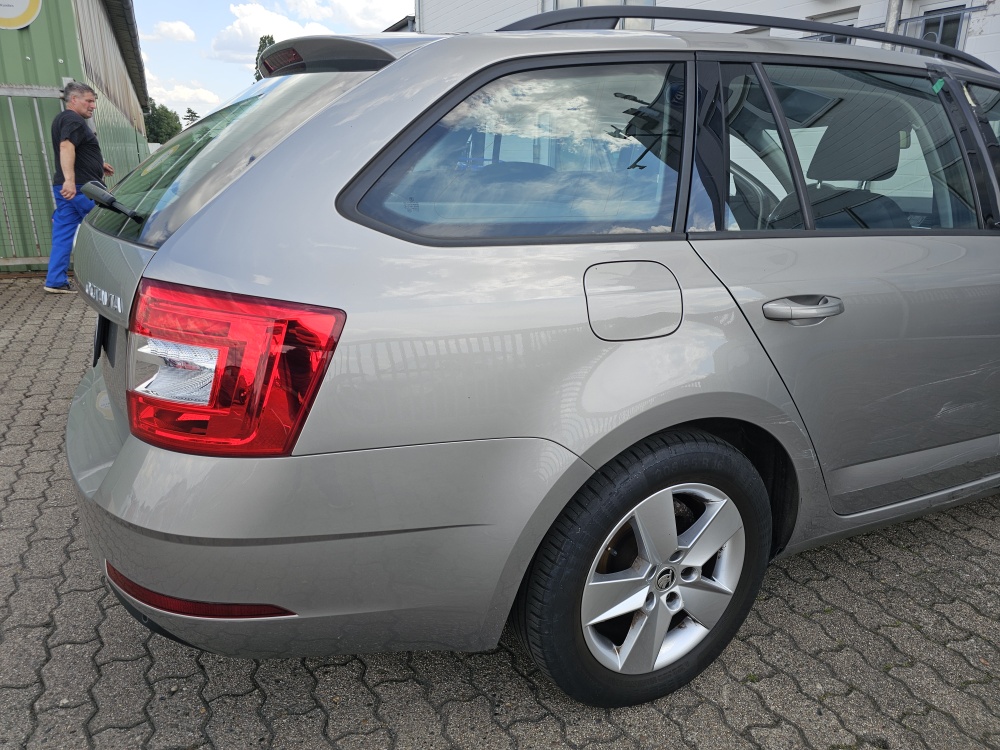 Skoda Octavia Combi bei Hoffmann Automobile in Wolfsburg kaufen und sofort mitnehmen - Bild 25