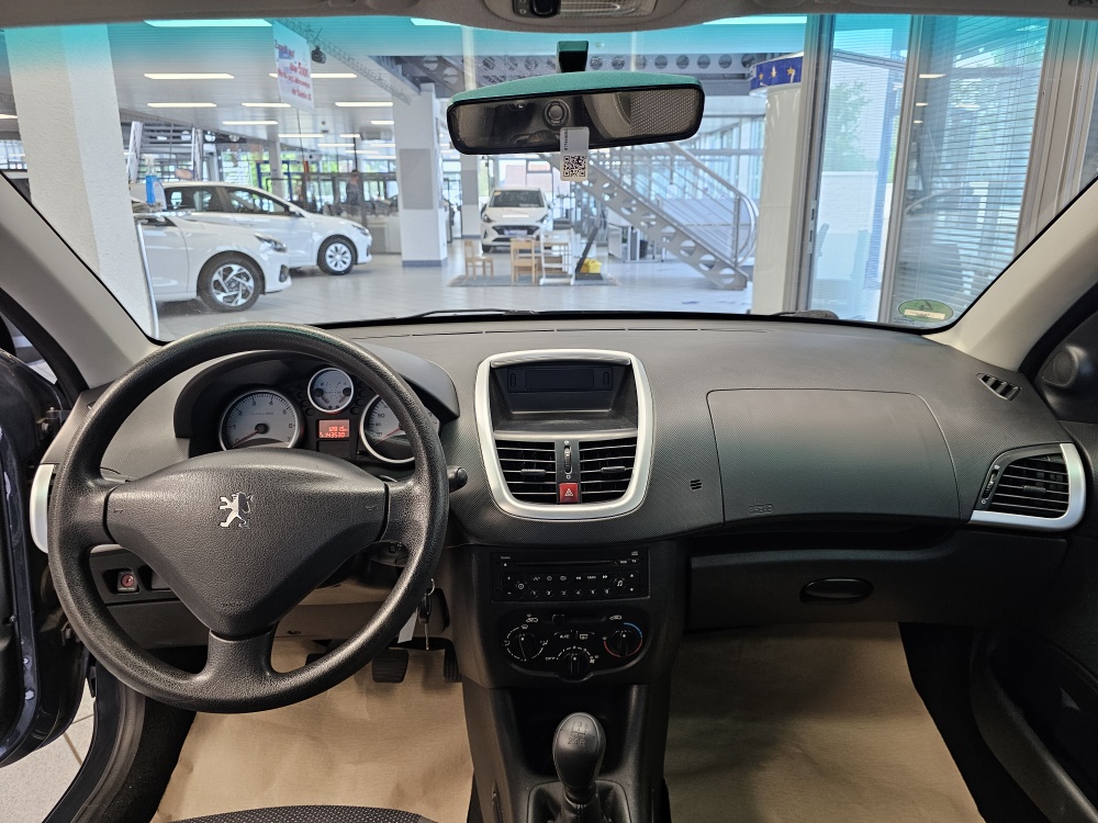 Peugeot 206 bei Hoffmann Automobile in Wolfsburg kaufen und sofort mitnehmen - Bild 5
