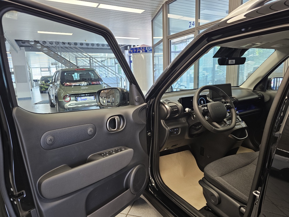Hyundai Inster bei Hoffmann Automobile in Wolfsburg kaufen und sofort mitnehmen - Bild 25