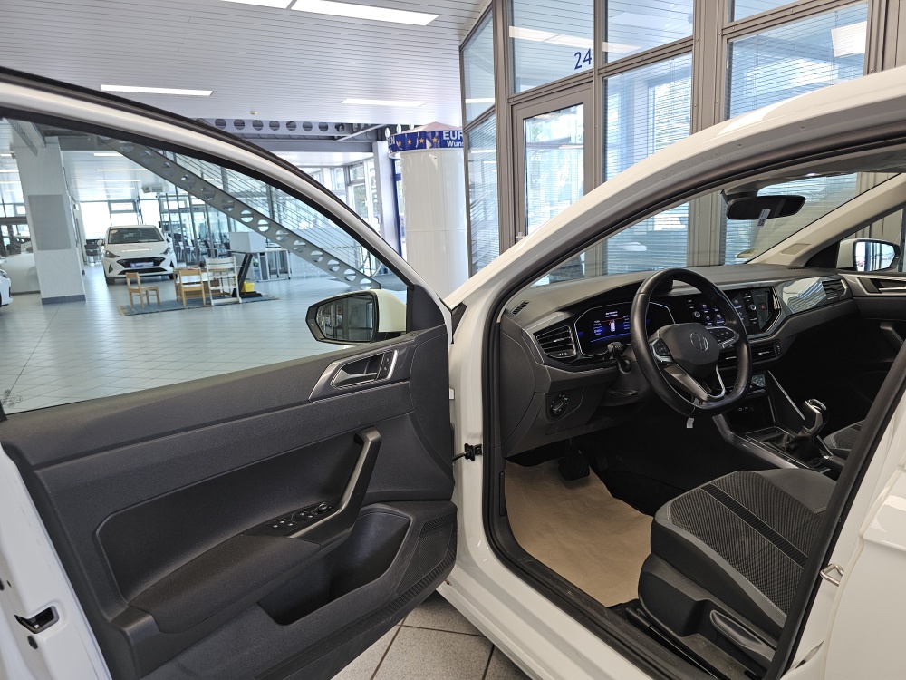 VW Polo bei Hoffmann Automobile in Wolfsburg kaufen und sofort mitnehmen - Bild 23