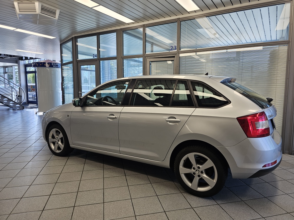Skoda Rapid Spaceback bei Hoffmann Automobile in Wolfsburg kaufen und sofort mitnehmen - Bild 17