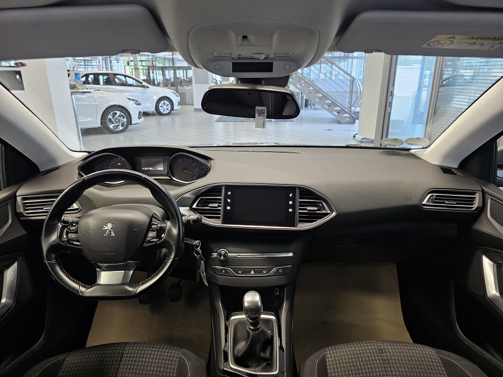 Peugeot 308 SW bei Hoffmann Automobile in Wolfsburg kaufen und sofort mitnehmen - Bild 5