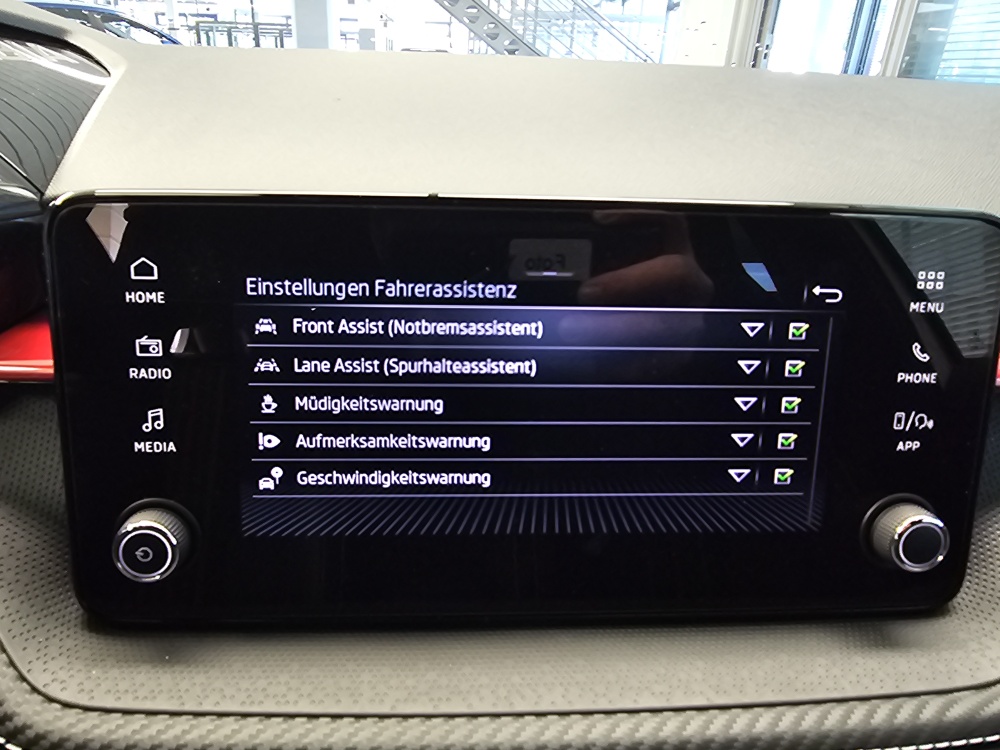 Skoda Fabia bei Hoffmann Automobile in Wolfsburg kaufen und sofort mitnehmen - Bild 13