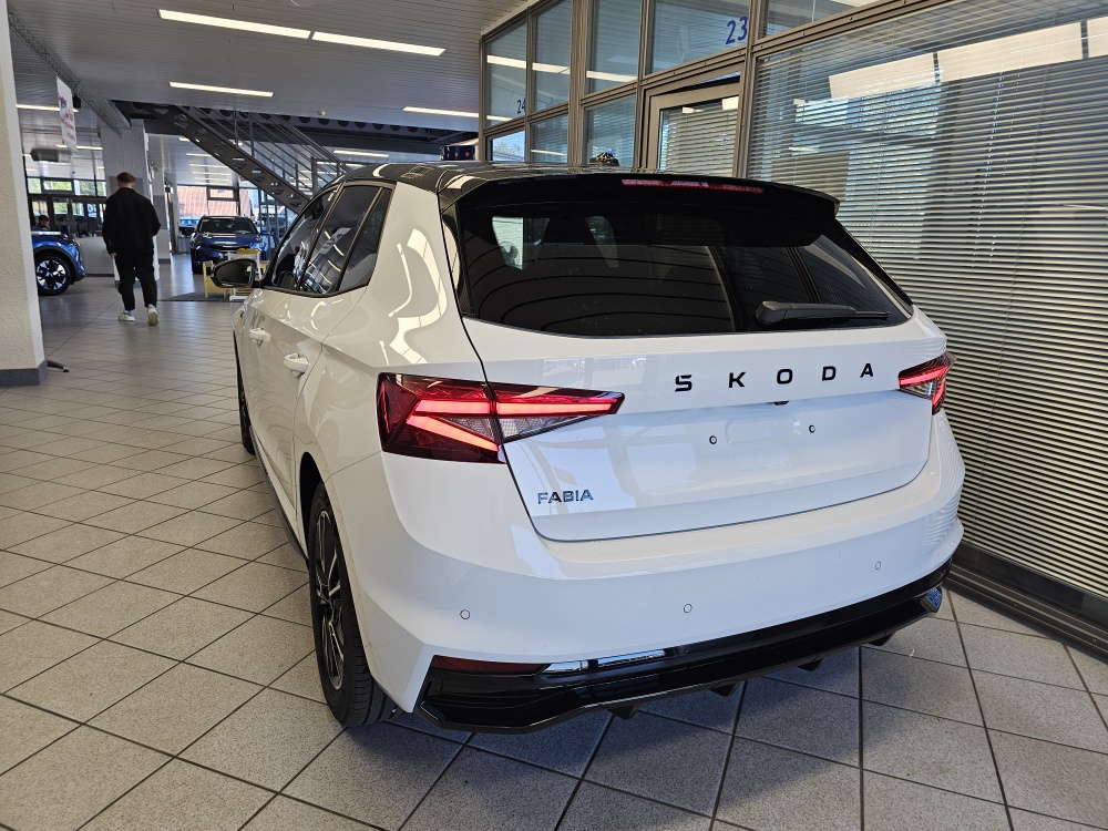 Skoda Fabia bei Hoffmann Automobile in Wolfsburg kaufen und sofort mitnehmen - Bild 3