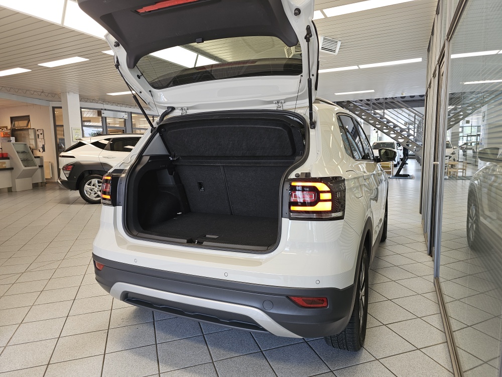 VW T-Cross bei Hoffmann Automobile in Wolfsburg kaufen und sofort mitnehmen - Bild 2