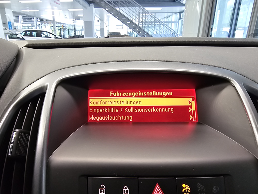 Opel Astra GTC bei Hoffmann Automobile in Wolfsburg kaufen und sofort mitnehmen - Bild 11